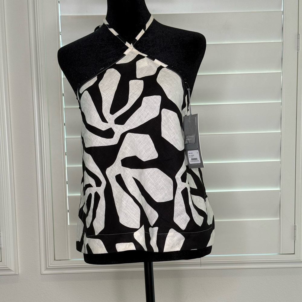 Neiman Marcus Monochrome Patterned Top